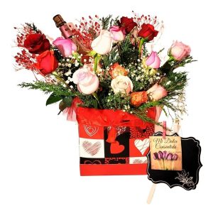 bouquet de 15 rosas con bombones en caja - Organic Store